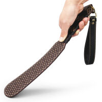 Rebellion solidní kožená plácačka BDSM s raženým vzorem 20 cm - 79032451 - 6